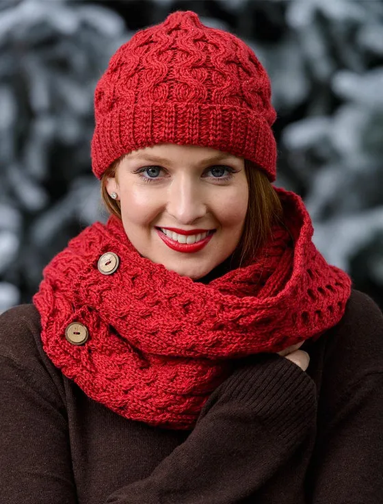 A‎ran‎ Snood Scarf with Butto‎‎ns