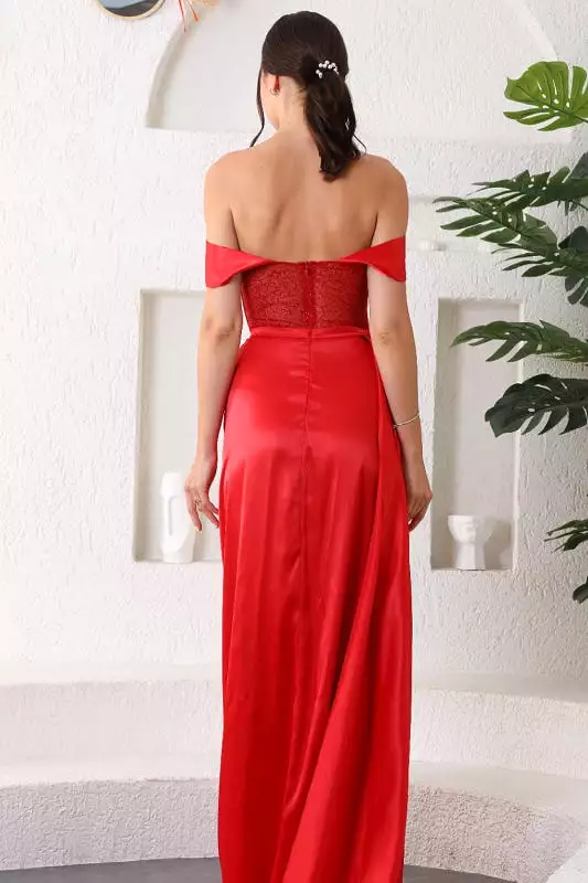 Glamorous Scarlet Mermaid Prom Gown with Off-the-Shoulder Sweetheart Neckline and Thigh-High Split