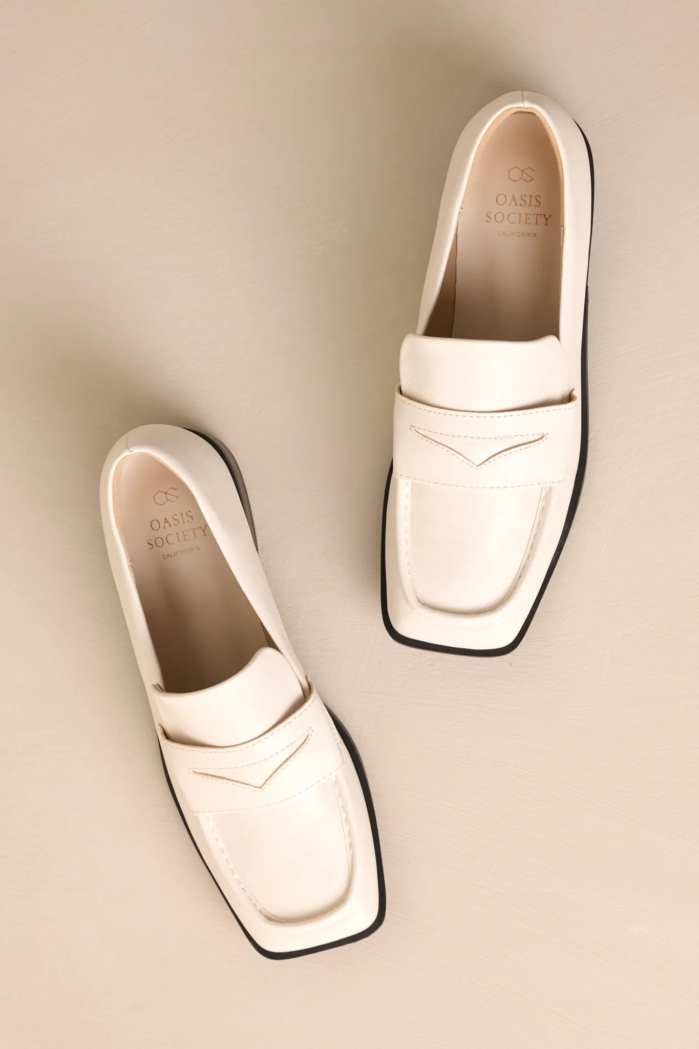 Good Memory White Loafers