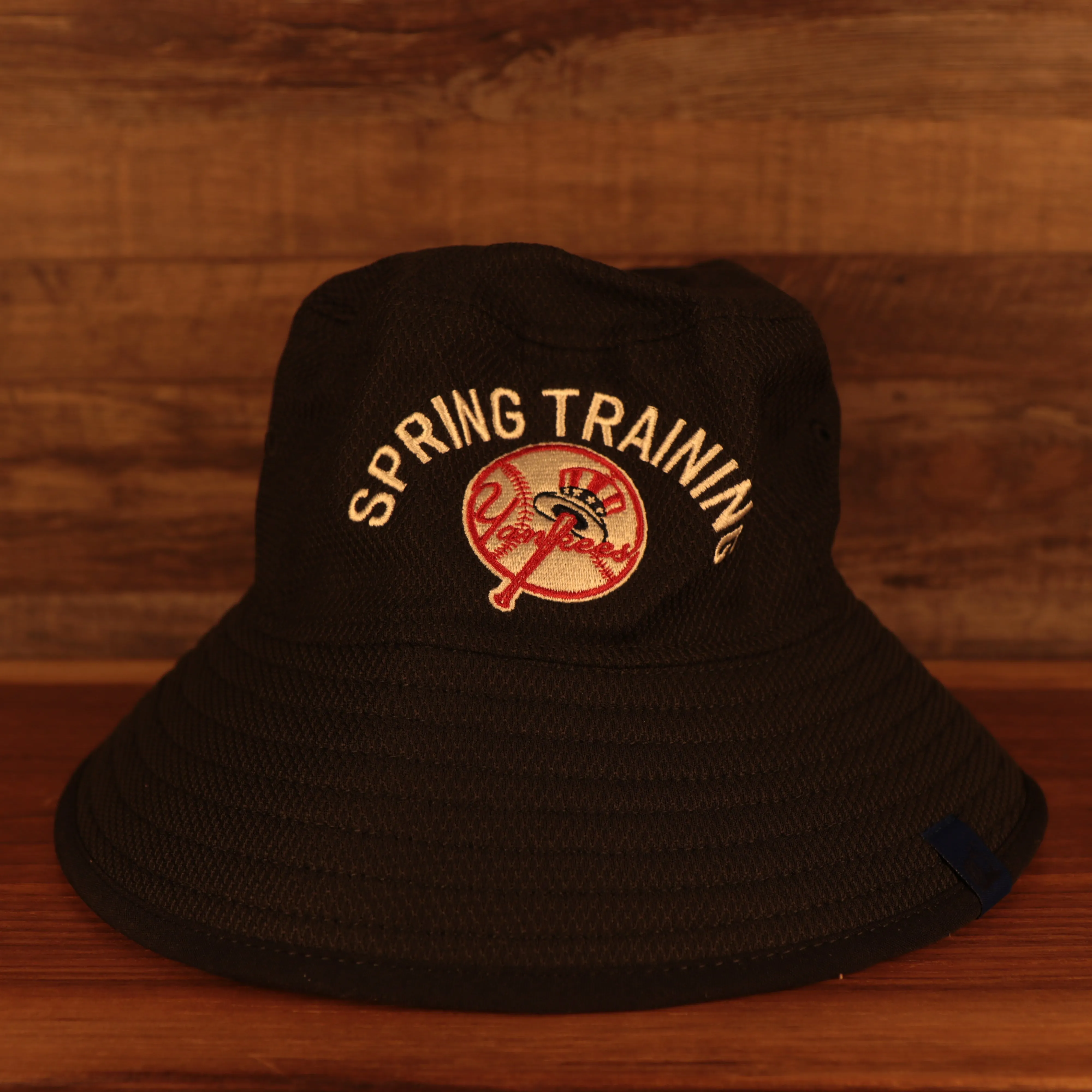 New York Yankees Spring Training 2022 On Field Navy Bucket Hat