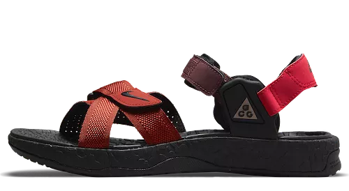 NIKE ACG AIR DESCHUTZ + SANDALS