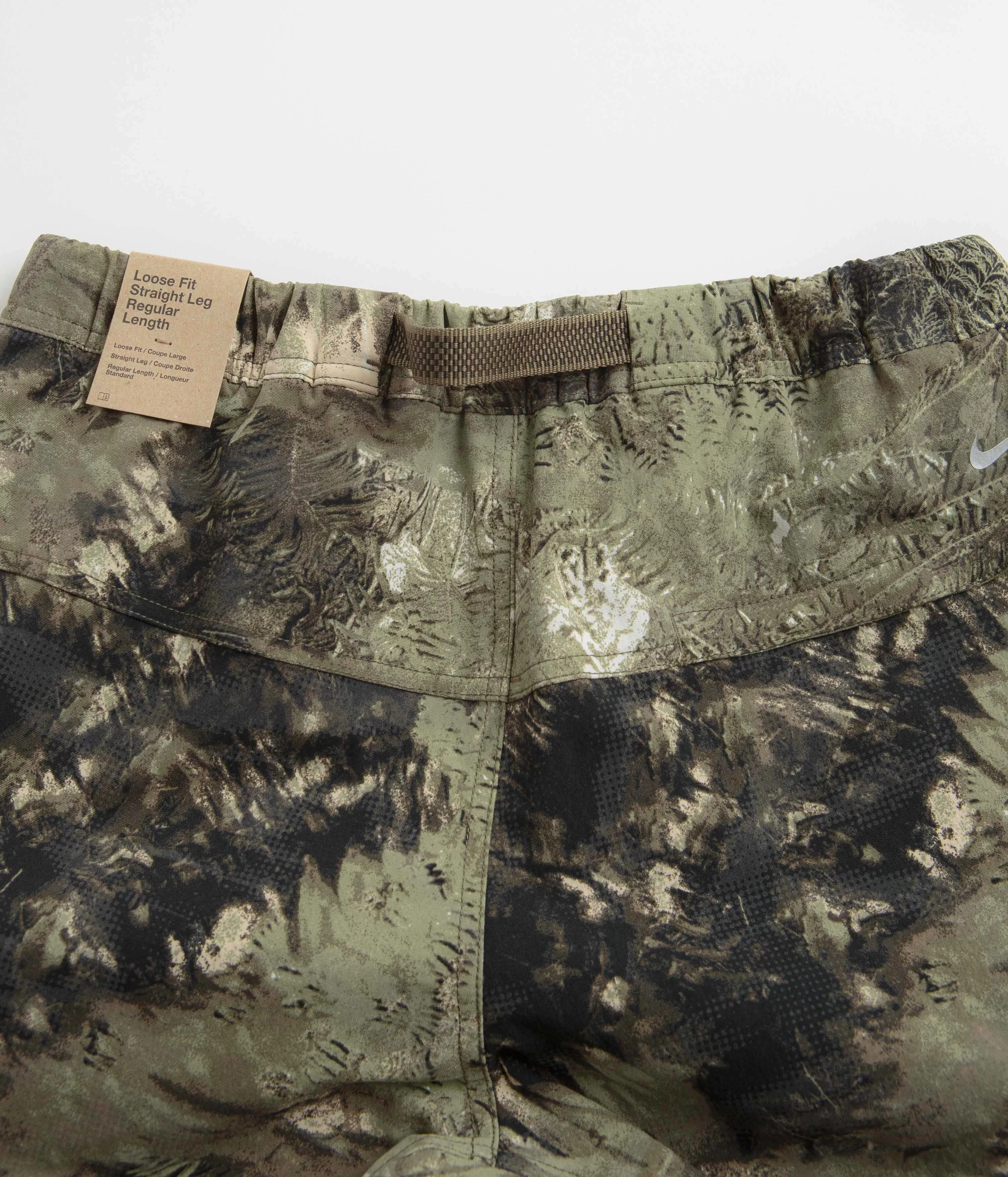 Nike ACG Smith Summit Cargo Pants - Oil Green / Medium Olive / Reflective Silv