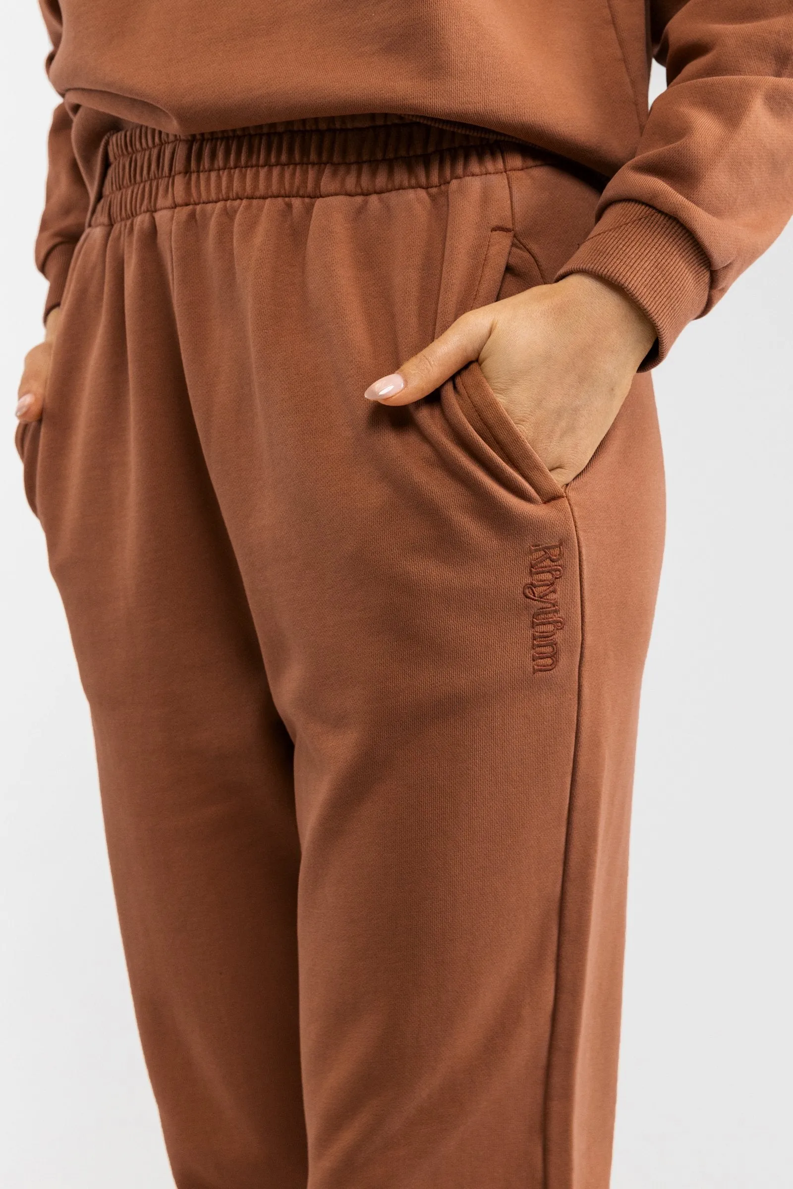 Riki Overdye Fleece Trackpant Coconut Shell