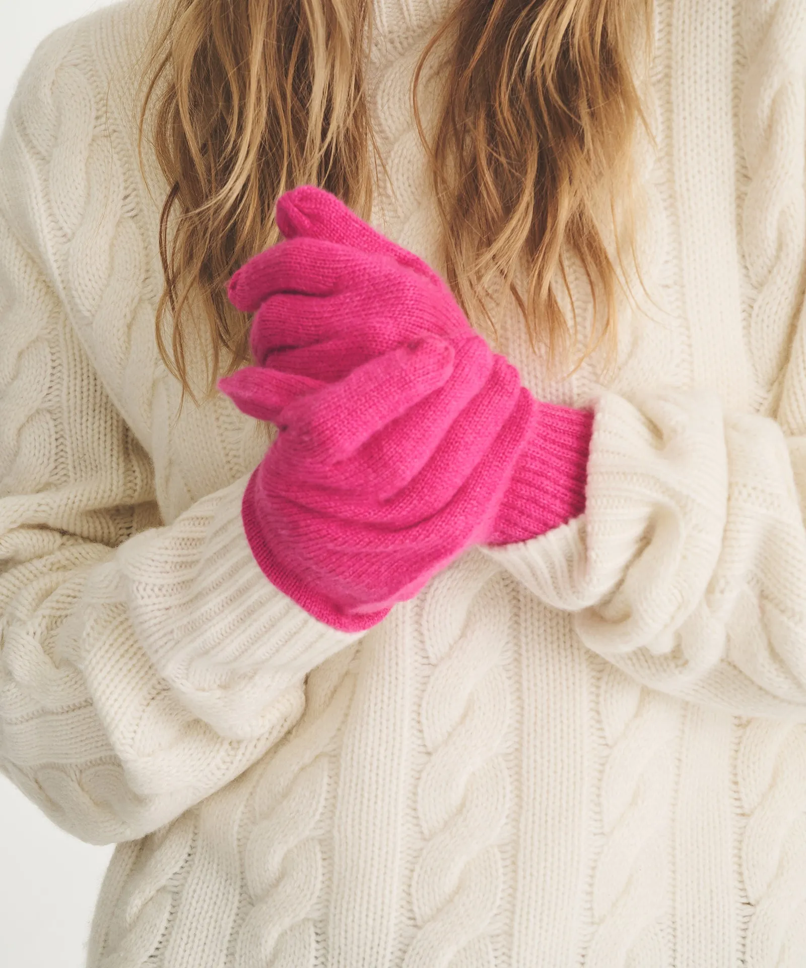 Signature Cashmere Gloves